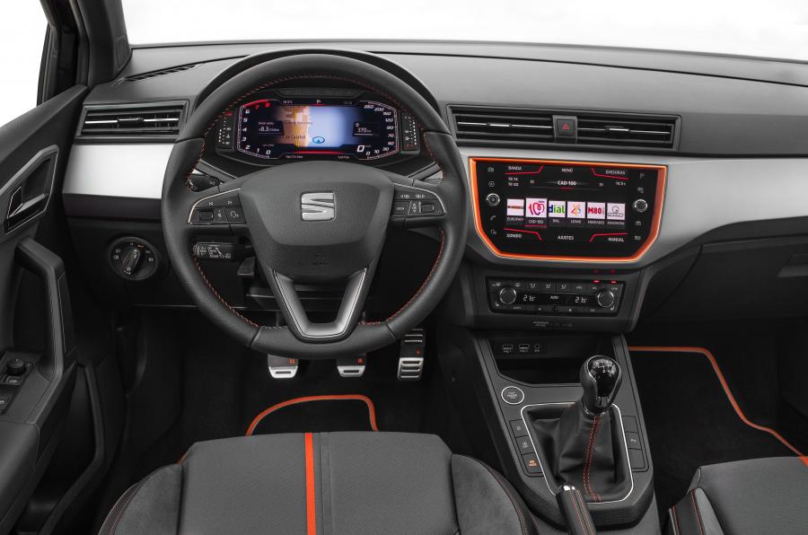 Панель приборов Seat Ibiza Beats 2018 года  (WW) (фото 2 из 22)